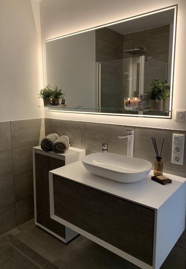 Moewenblick Ruegen Mit Meerblick, Sauna Und Kamin Apartment