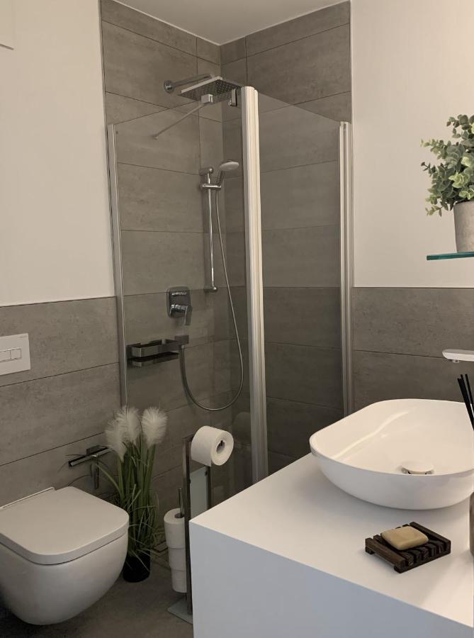 Moewenblick Ruegen Mit Meerblick, Sauna Und Kamin Apartment Alt Reddevitz