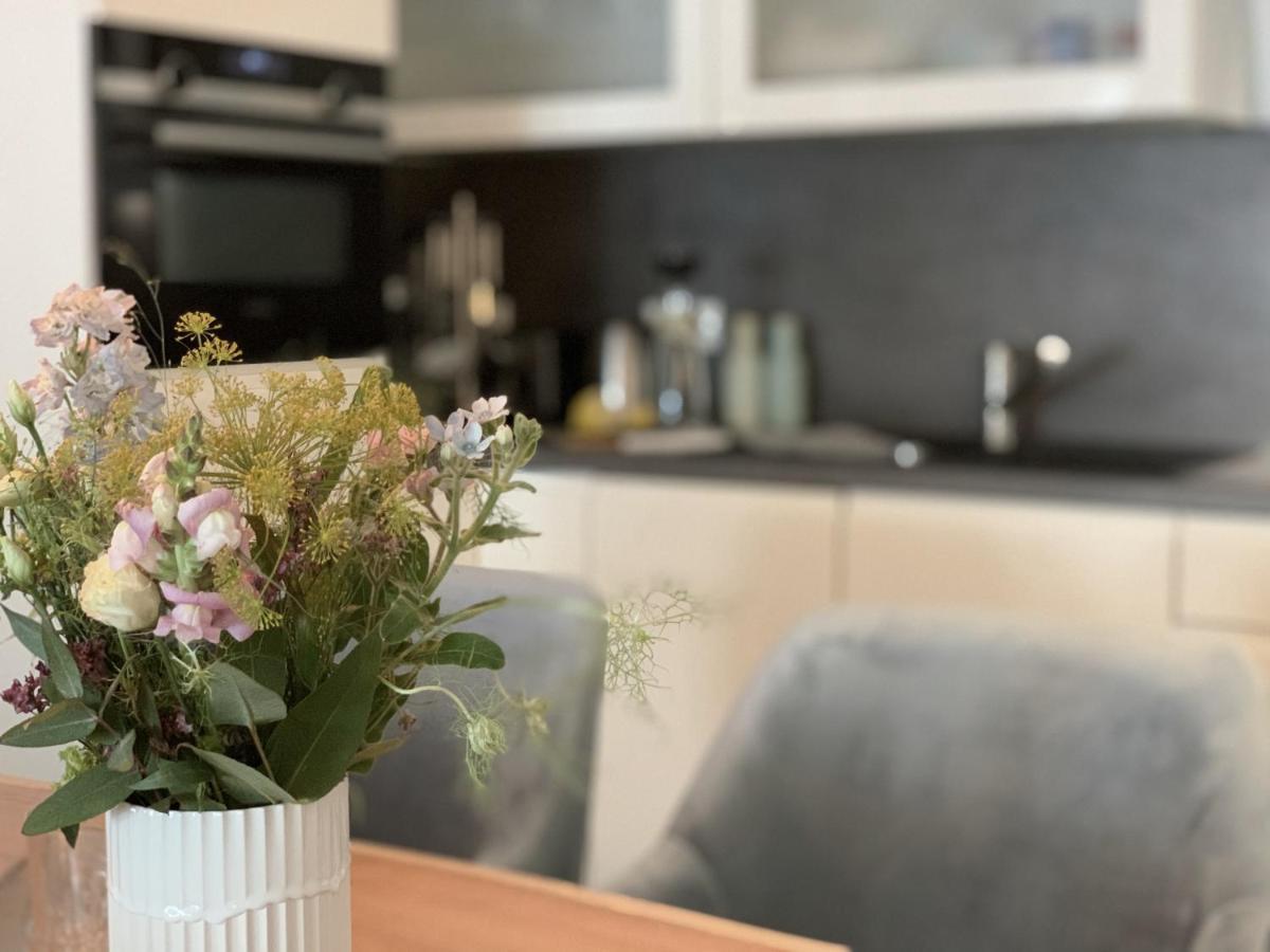 Apartment Moewenblick Ruegen Mit Meerblick, Sauna Und Kamin *